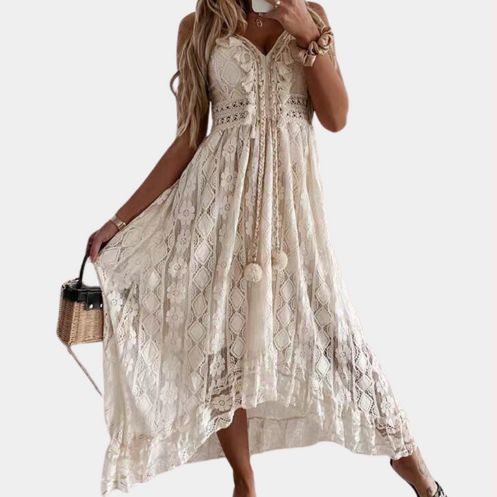 Damenkleid aus Spitze mit Spaghettiträgern