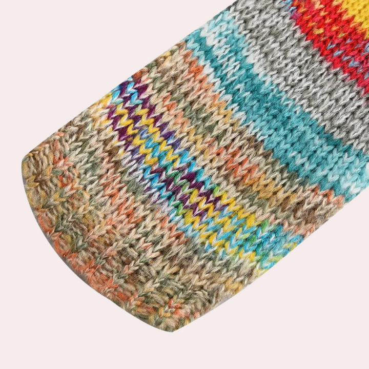 Lina - Bunte Strickjacke mit V-Ausschnitt für Damen