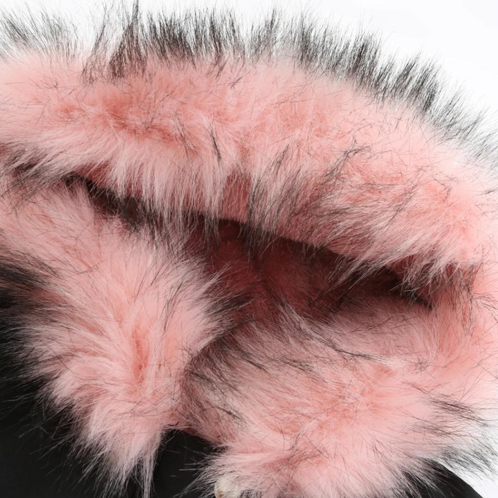 Felicitas - Modische und flauschige Kapuzenjacke für Damen